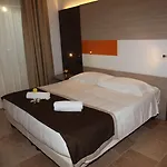 호텔 메트로 3*