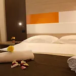 メトロ ホテル