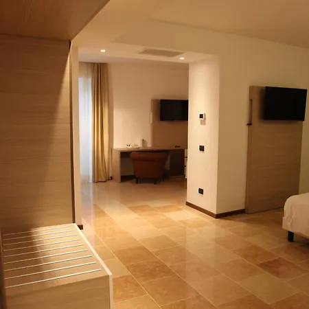 Metro 3* Milan