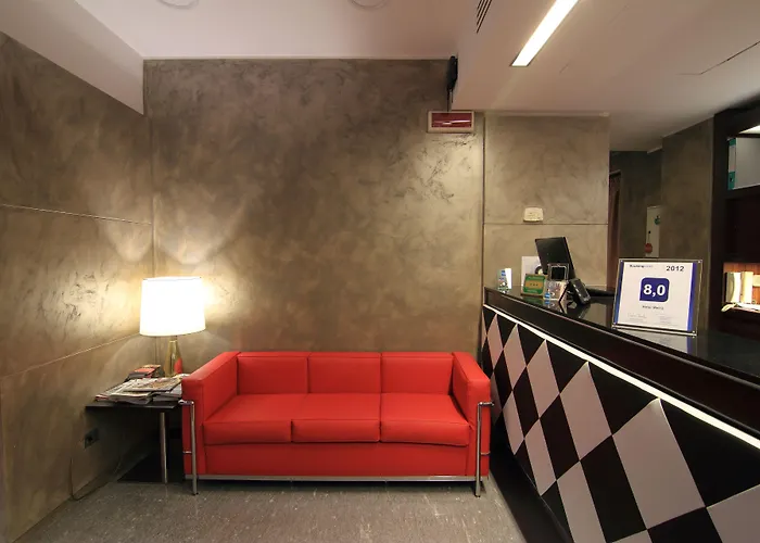 メトロ ホテル 3*