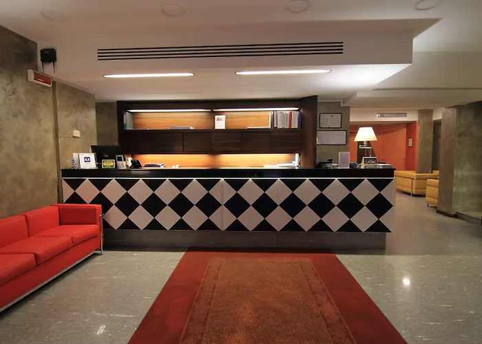 メトロ ホテル 3*