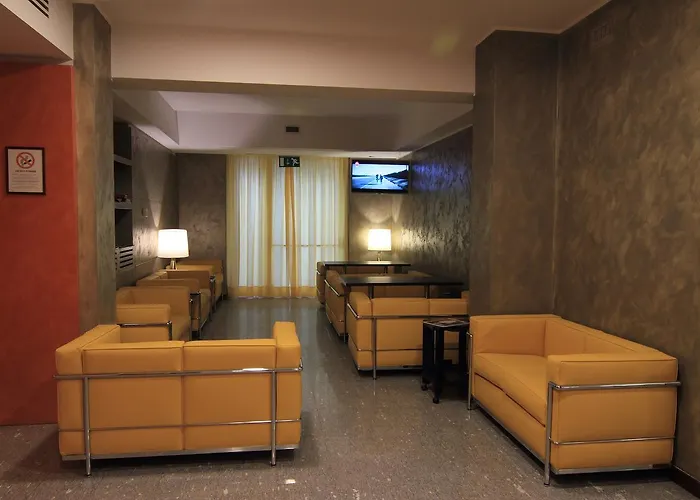 メトロ ホテル 3*